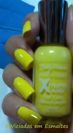 Esmaltes Sally Hansen * Mellow Yellow