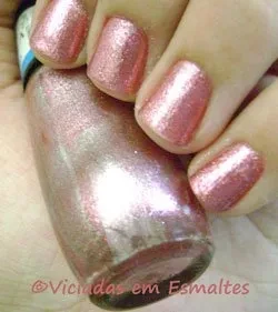 Esmalte Impala e Unhas