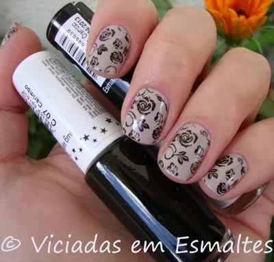 unhas e esmaltes