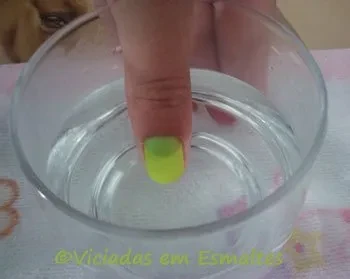Esmaltes e Unhas