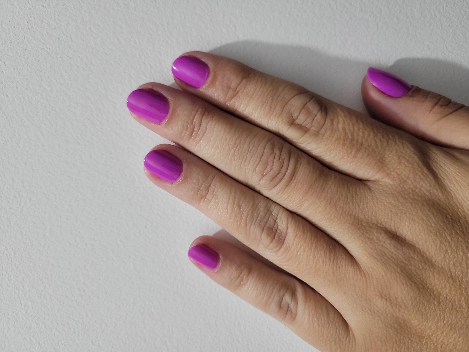 Cuidados com as Unhas: 5 Hábitos Essenciais para Unhas Saudáveis