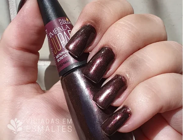 Unhas com Esmalte Impala Ju Paes Menina Bonita