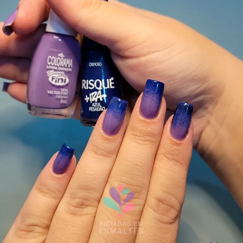 Unhas Decoradas Efeito Degradê Lilás e Azul