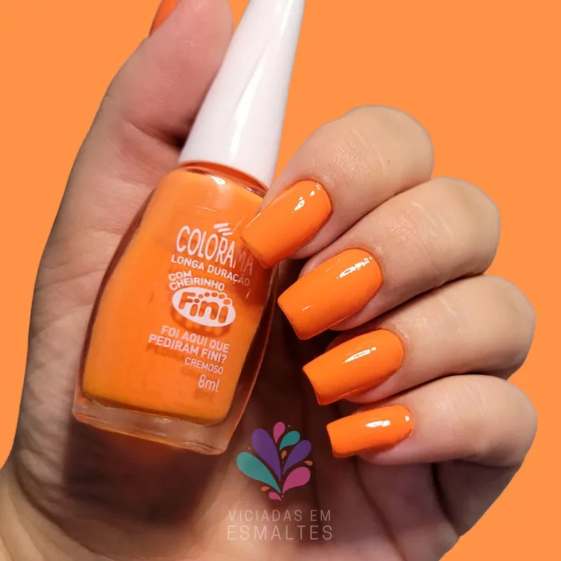 Unhas com Esmalte Colorama Foi Aqui Que Pediram Fini