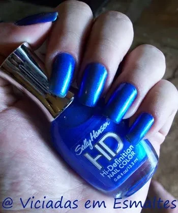 unhas e esmalte