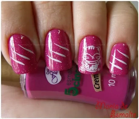 Carimbo Konad + Esmalte 5Cinco