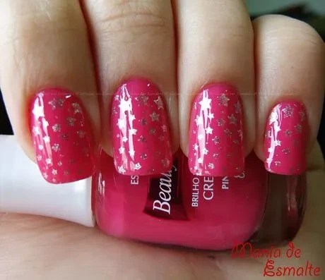 Unhas com Esmalte Beauty Color