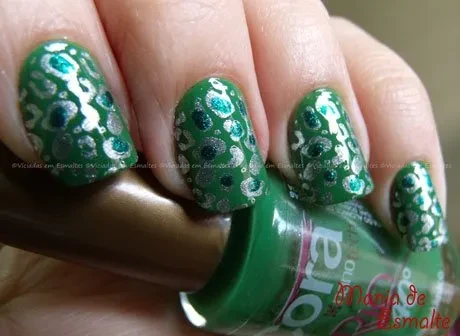 Nail Art com Konad