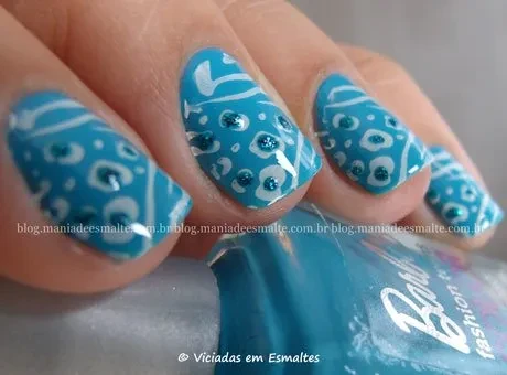 Unhas decoradas com Carimbo Konad m78