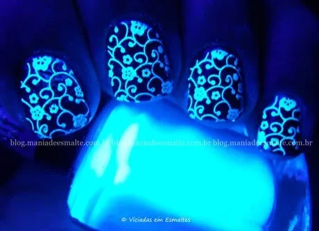 Esmalte que brilha no escuro