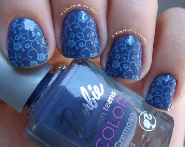 Unha Decorada com Esmalte Barbie