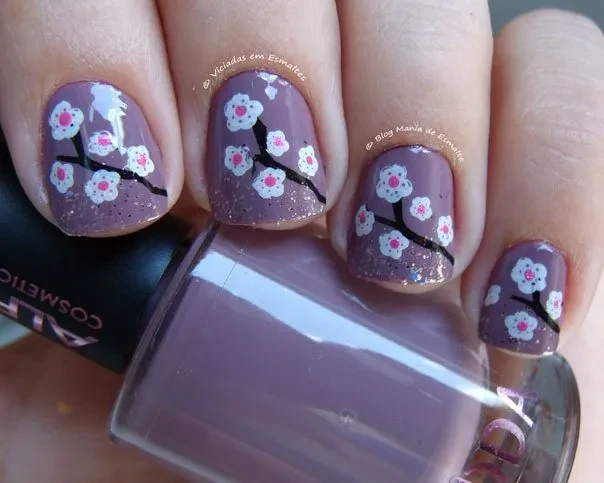 Unhas Decoradas com Carimbo Konad m66