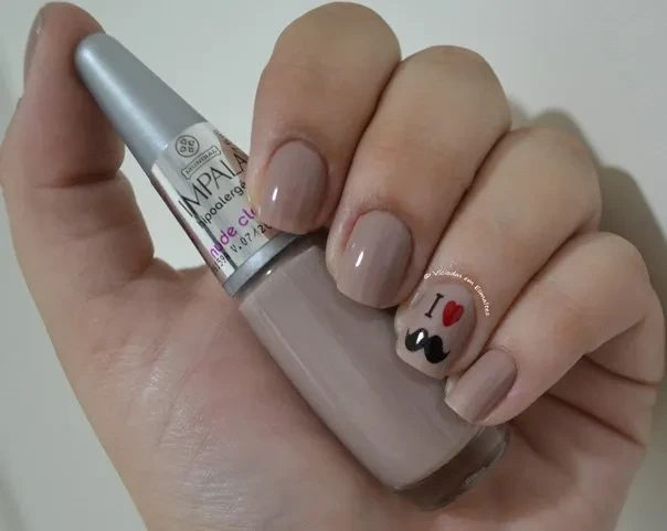 Unhas de Bigode