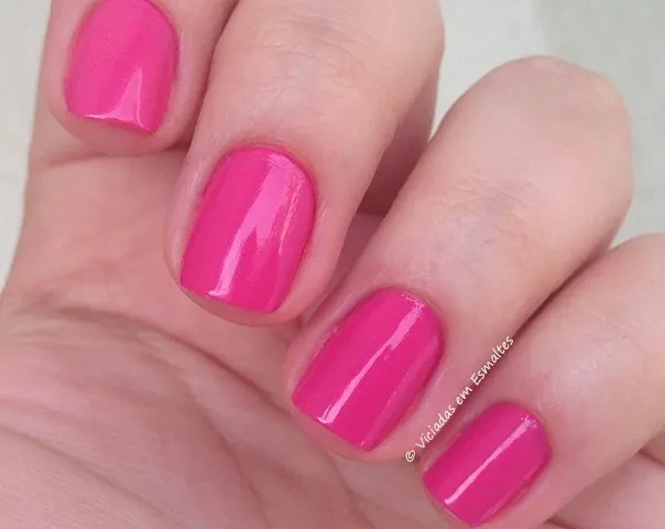 Unhas com Esmalte Alfaparf Rosa Xiclé