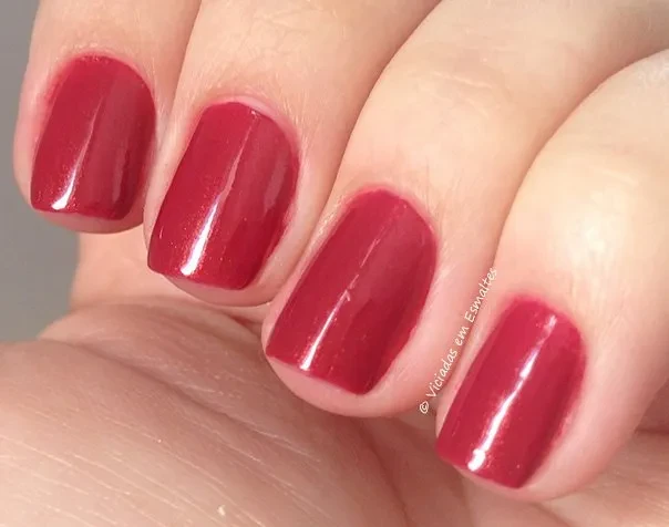 Unhas com Esmalte Ana Hickmann Arrepio