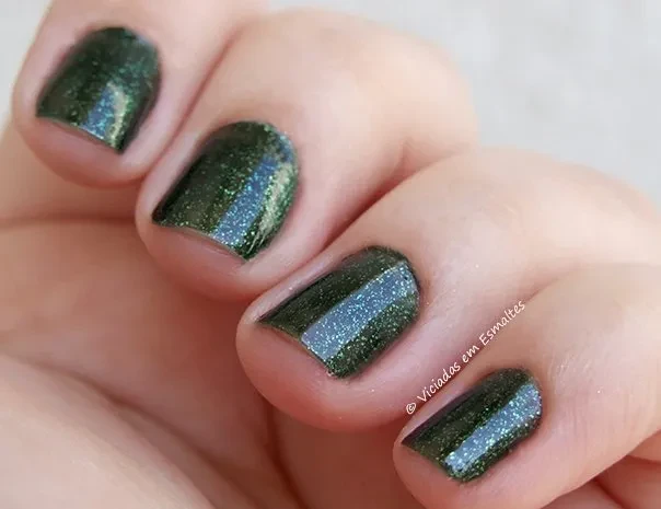 Esmalte-Revlon-ColorStay-220-Rain-Forest3
