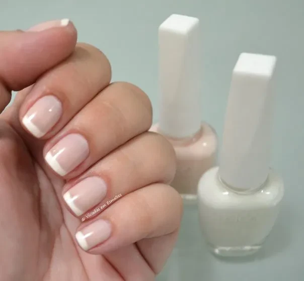 Unhas Francesinha com Esmalte Blant Nanovitality
