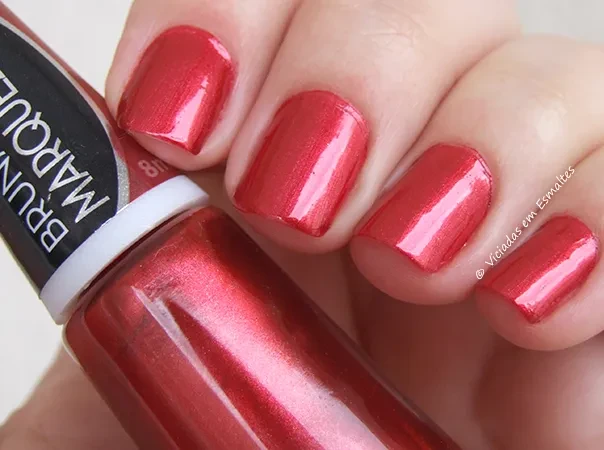 Esmalte Bruna Marquezine Ruiva