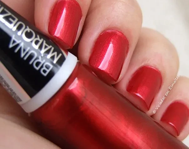Esmalte Bruna Marquezine Ruiva