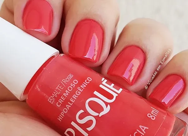 Testando o Esmalte Risqué Malícia