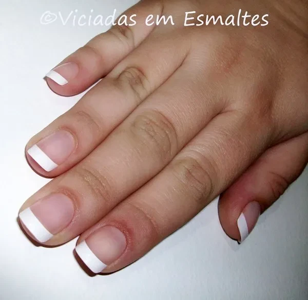 unha francesinha postiça