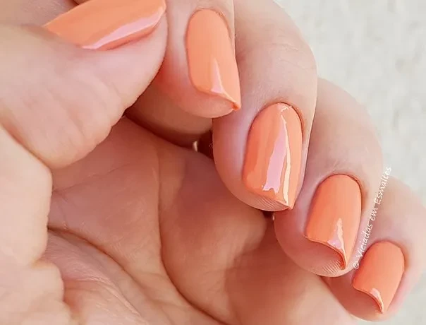 Teste do Esmalte Revlon Privileged 715 nas Unhas
