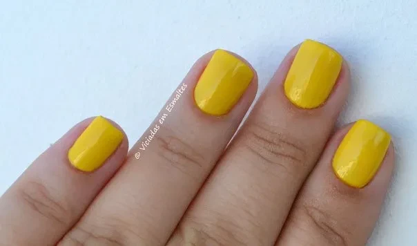 Esmalte Isis Valverde Verão Andreia
