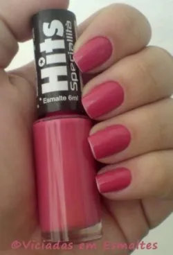 unhas e esmalte