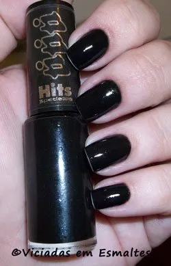 unhas e esmalte