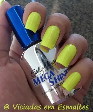 esmalte e unhas