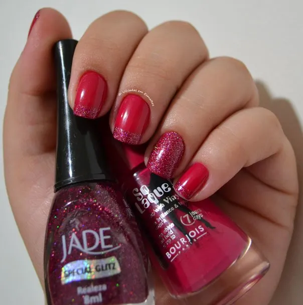Unhas Decoradas com esmalte rosa e glitter