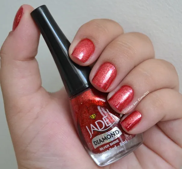 Unhas com esmalte jade Jóias Líquidas