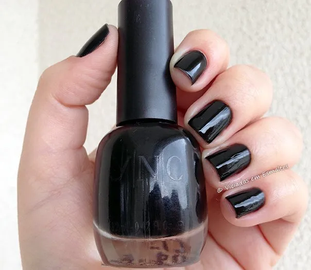 Unhas com Esmalte YNC