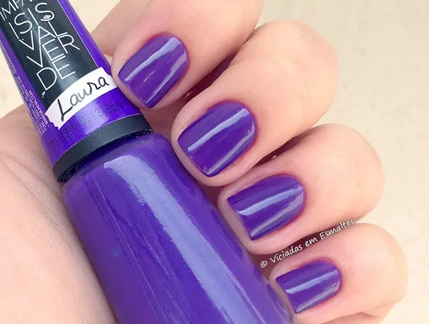 Unhas com Esmalte Isis Valverde Laura