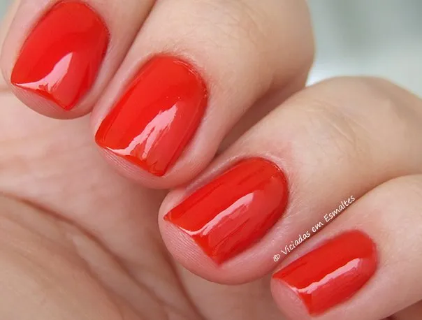 Esmalte Preta Gil Vermelho Esquentando