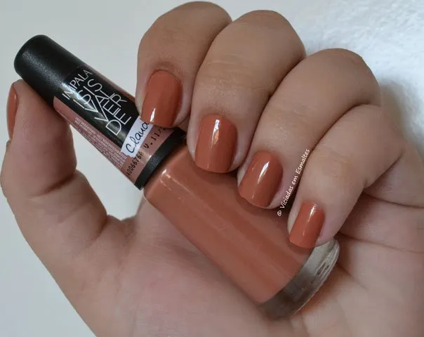 Esmalte isis Valverde Cláudia