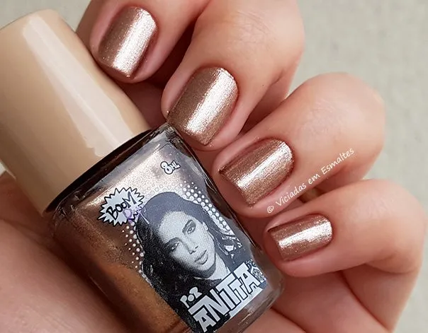 Testando o Esmalte Anitta Amiguinha