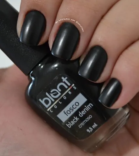Unha com Esmalte Black Denim Blant Colors