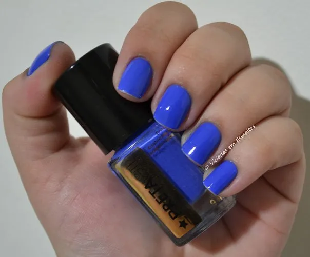 Unhas com Esmalte Preta Gil Medida Certa