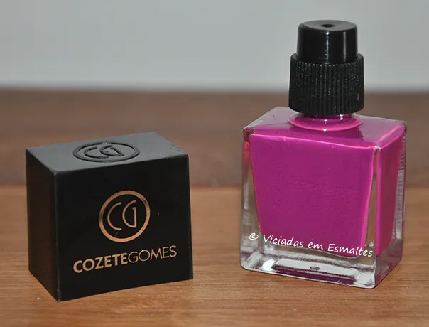 Esmalte Cozete Gomes - detalhe do vidrinho