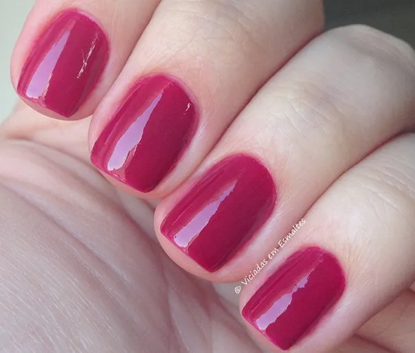 Esmalte Risqué Sete Vermelhos Capitais Possessão Rosa